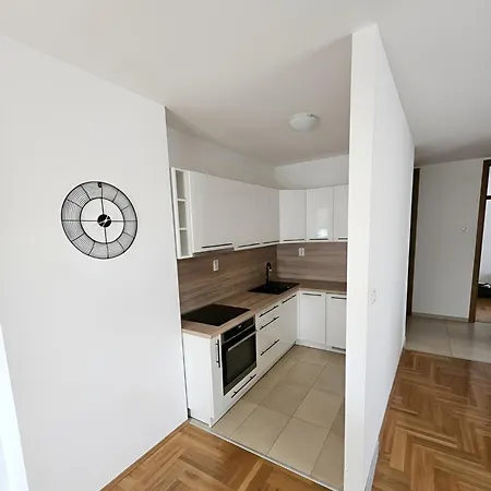Area 51 Apartman